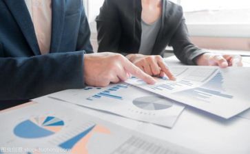 个人财务工作年度述职报告5篇