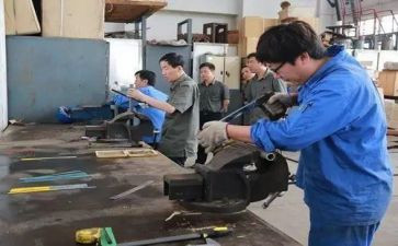 电工试用期个人工作总结8篇