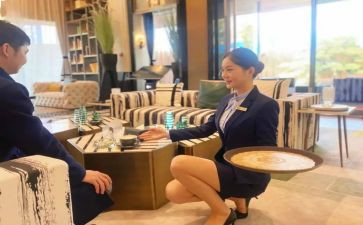 优秀服务月总结报告8篇