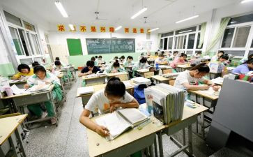 高三语文下教师工作总结8篇