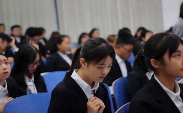 学校干部述职报告模板6篇