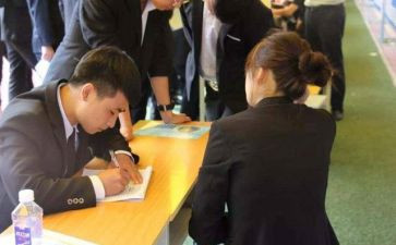 招就办副主任述职报告优秀8篇